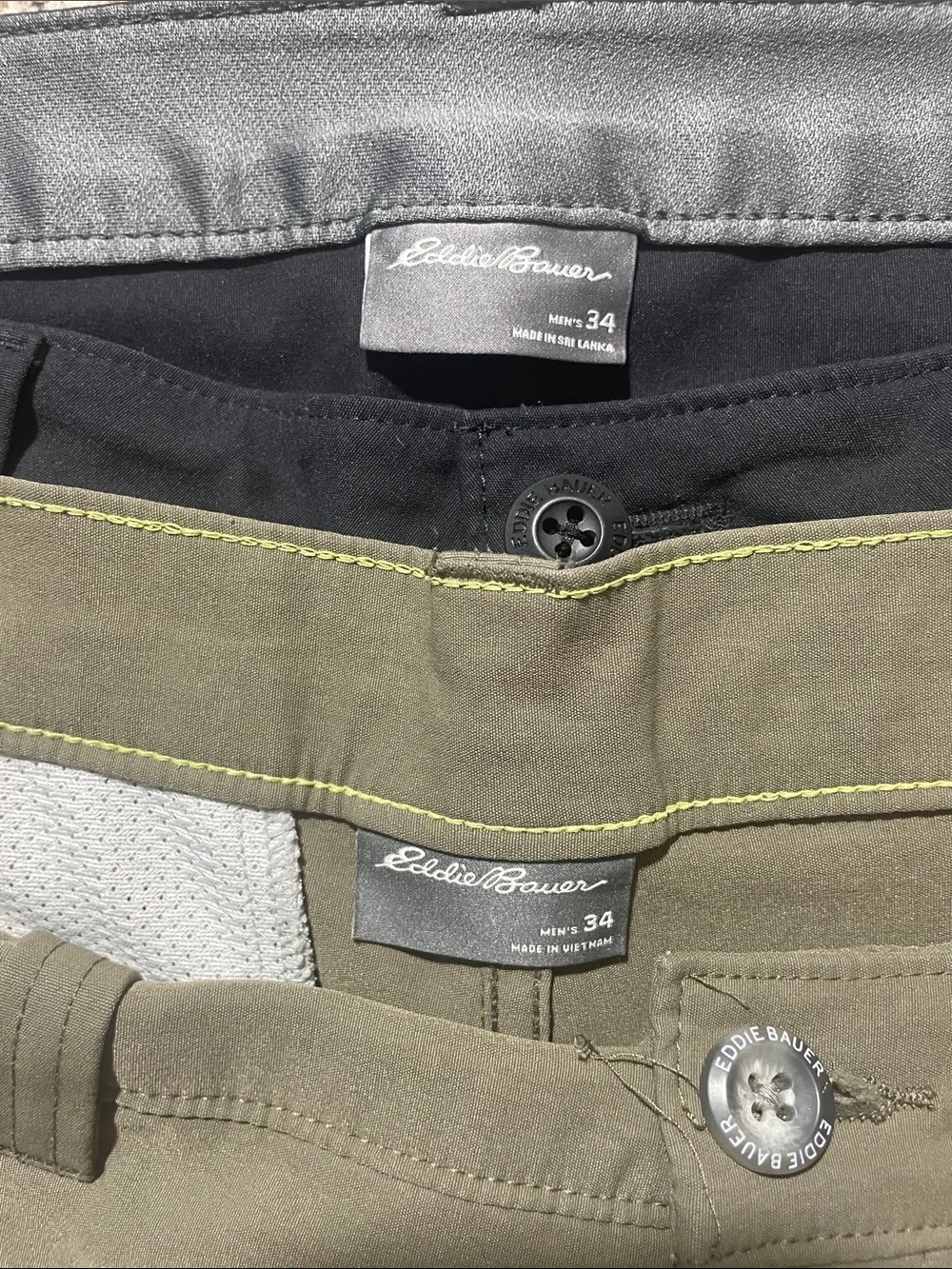 B8- Set of 2 Men's Casual Shorts - Black and Olive